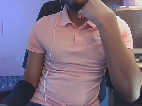 KissesBoyAD online show from 15, 12, 2025