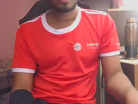 KissesBoyAD online show from 17, 12, 2025