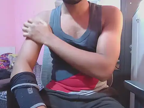 KissesBoyAD online show from 21, 11, 2025