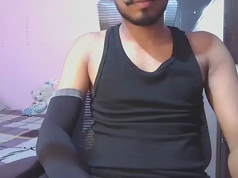 KissesBoyAD online show from 26, 9, 2025