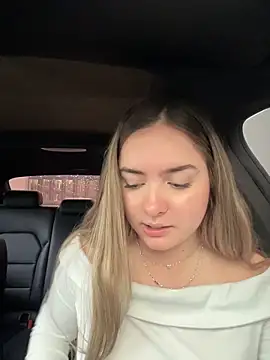 Snapshot of imlindapink chatting on 27, 11, 2025 imlindapink online show from 27, 11, 2025