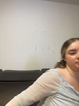 imlindapink online show from 4, 6, 2026