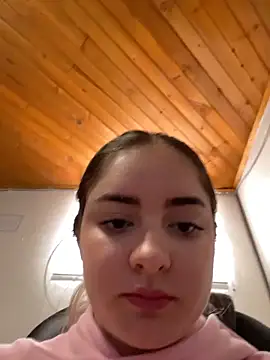 imlindapink online show from 11, 4, 2026