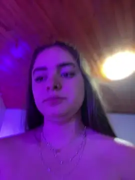 Snapshot of imlindapink chatting on 13, 3, 2025 imlindapink online show from 13, 3, 2025