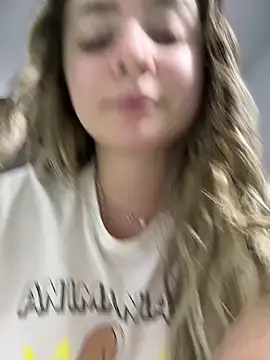 Snapshot of imlindapink chatting on 26, 9, 2025 imlindapink online show from 26, 9, 2025