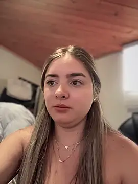 Snapshot of imlindapink chatting on 27, 10, 2025 imlindapink online show from 27, 10, 2025