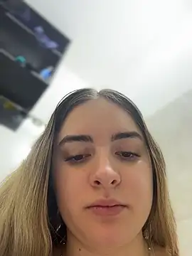 imlindapink online show from 24, 5, 2026