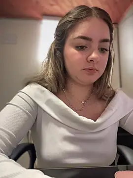 Snapshot of imlindapink chatting on 10, 11, 2025 imlindapink online show from 10, 11, 2025