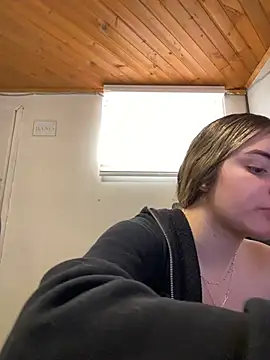 imlindapink online show from 4, 4, 2026