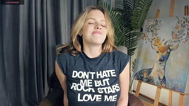 ElizavecaSunrise online show from 6, 11, 2025