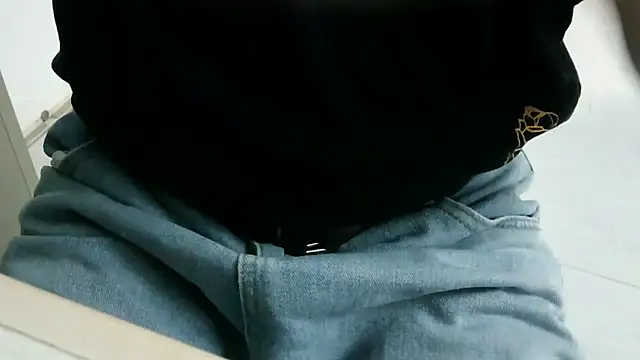 XiaoGuoGuo284512 online show from 28, 2, 2026