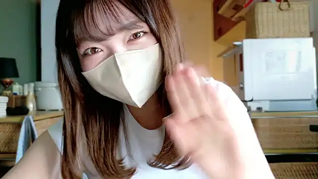 Snapshot of _Yui_ chatting on 27, 9, 2025 Yui online show from 27, 9, 2025