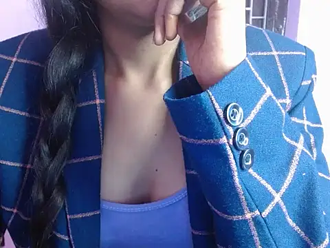 Hot mahak05 online show from 4, 12, 2024