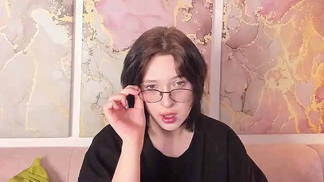 Snapshot of fiamoory chatting on 2, 12, 2025 fiamoory online show from 2, 12, 2025