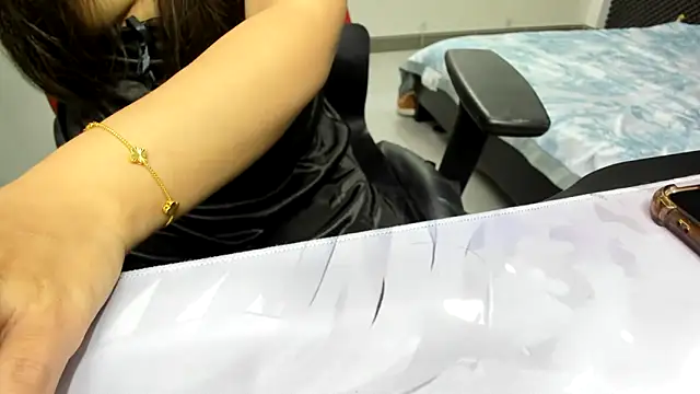 Hotqueensex online show from 24, 2, 2026