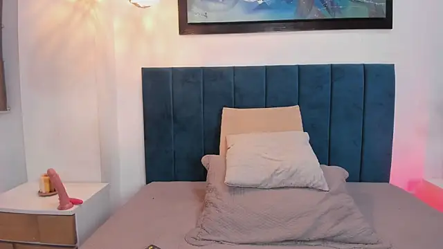 LaraGoldd online show from 20, 9, 2025