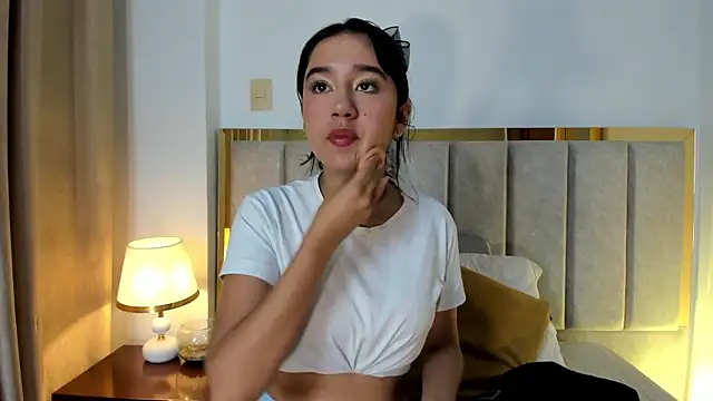 LaraGoldd online show from 19, 9, 2025