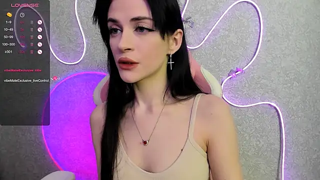 Molly Crystall online show from 24, 5, 2026
