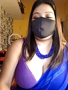 Radhikadavi879 online show from 14, 1, 2026