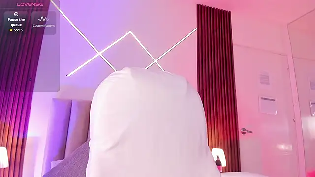 alisson sanders online show from 18, 11, 2025