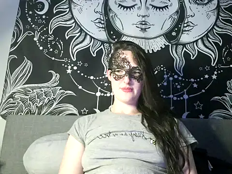 Snapshot of LexiSnowUK chatting on 9, 2, 2025 LexiSnowUK online show from 9, 2, 2025