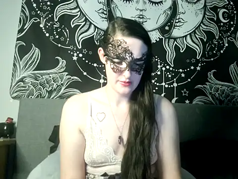 Snapshot of LexiSnowUK chatting on 10, 2, 2025 LexiSnowUK online show from 10, 2, 2025