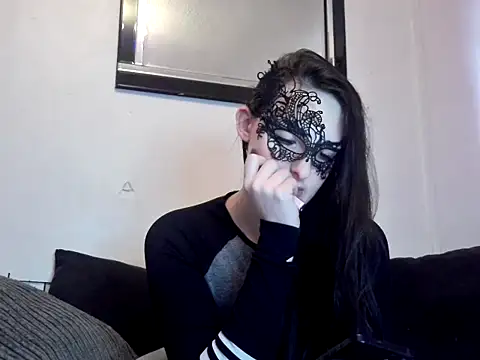 Snapshot of LexiSnowUK chatting on 11, 2, 2025 LexiSnowUK online show from 11, 2, 2025