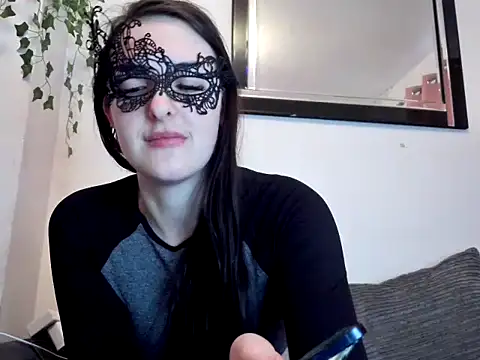 Snapshot of LexiSnowUK chatting on 13, 2, 2025 LexiSnowUK online show from 13, 2, 2025