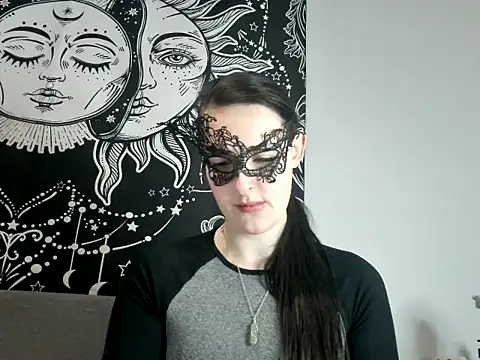 LexiSnowUK online show from 3, 2, 2025