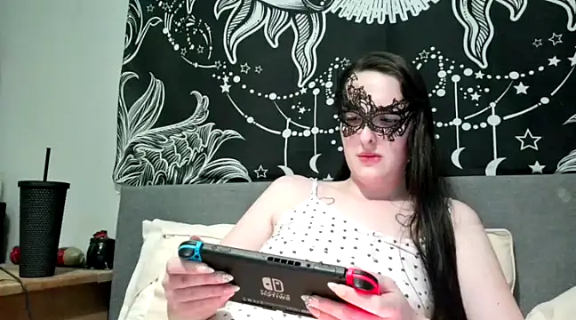 Snapshot of LexiSnowUK chatting on 26, 2, 2025 LexiSnowUK online show from 26, 2, 2025