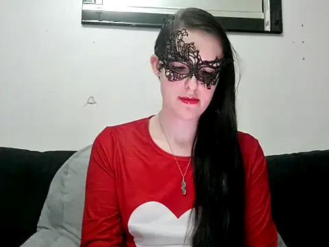 Snapshot of LexiSnowUK chatting on 8, 3, 2025 LexiSnowUK online show from 8, 3, 2025