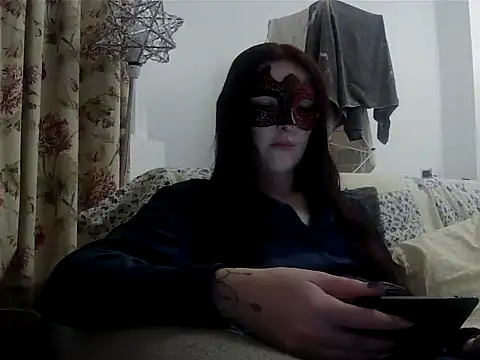 LexiSnowUK online show from 5, 2, 2026