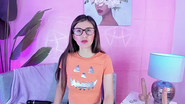  jade white  online show from 1, 10, 2025