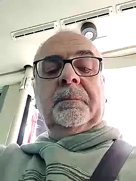 Satiro Sevilla online show from 25, 11, 2025