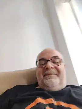 Satiro Sevilla online show from 18, 3, 2026