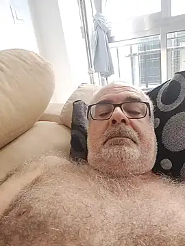 Satiro Sevilla online show from 25, 10, 2025