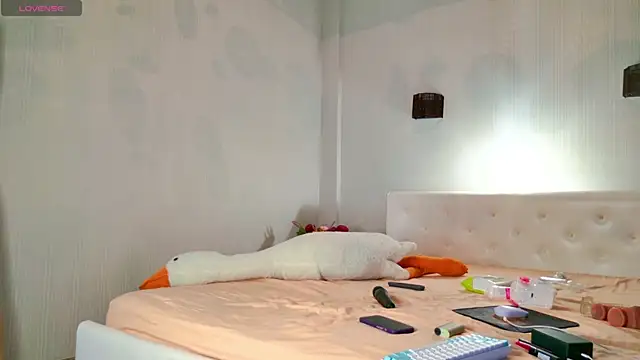 hard candyy online show from 10, 9, 2025