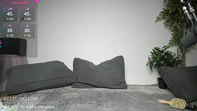 Snapshot of gohaard420 chatting on 5, 1, 2025 gohaard420 online show from 5, 1, 2025