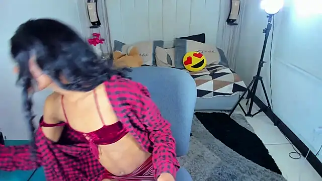 Strella ferrera online show from 15, 3, 2025