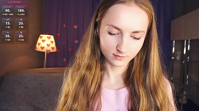 EsmaCarll online show from 12, 2, 2025