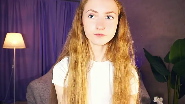 EsmaCarll online show from 15, 1, 2025