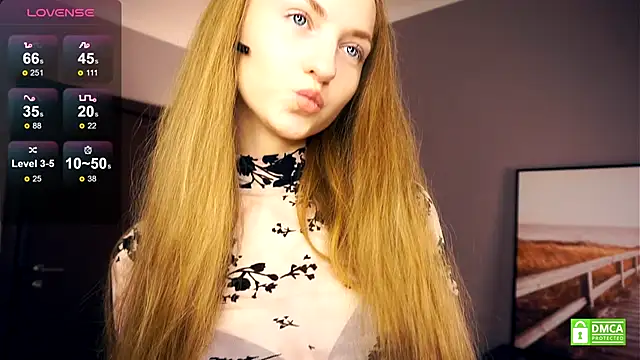 EsmaCarll online show from 28, 9, 2025