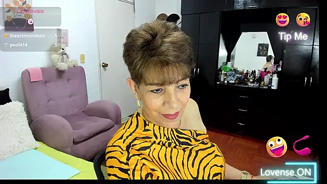 Angelina Stone 65 online show from 26, 11, 2025