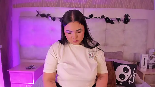 Snapshot of KatyaPittman chatting on 3, 11, 2025 KatyaPittman online show from 3, 11, 2025