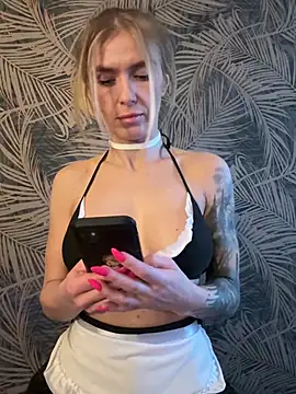 BlueEyesCarole online show from 5, 3, 2025