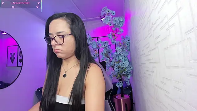 Snapshot of Tiara_rr chatting on 17, 1, 2026 Tiara rr online show from 17, 1, 2026