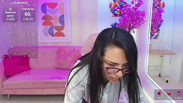 Tiara rr online show from 2, 10, 2025