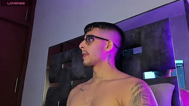 iamcamiloo  online show from 17, 3, 2025