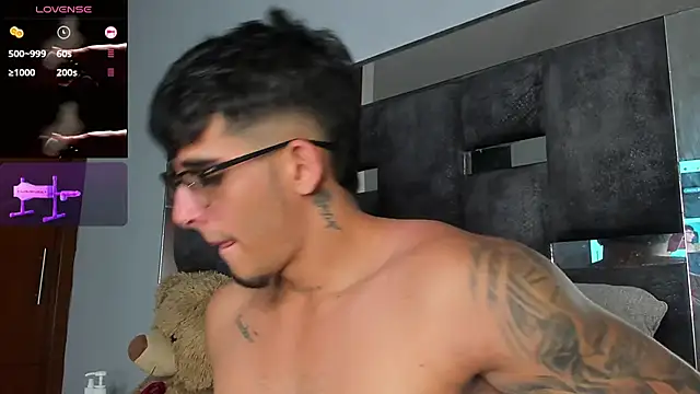 iamcamiloo  online show from 15, 9, 2025