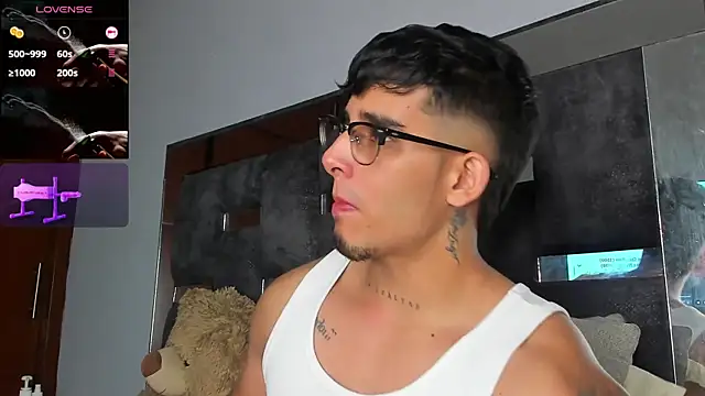 iamcamiloo  online show from 13, 9, 2025